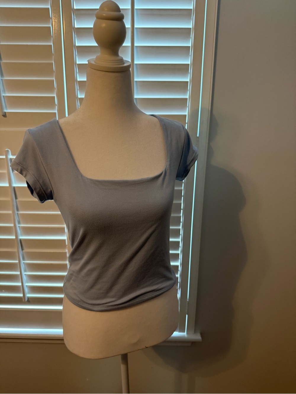 Harper & Ivy Square-Neck Short Sleeve Top